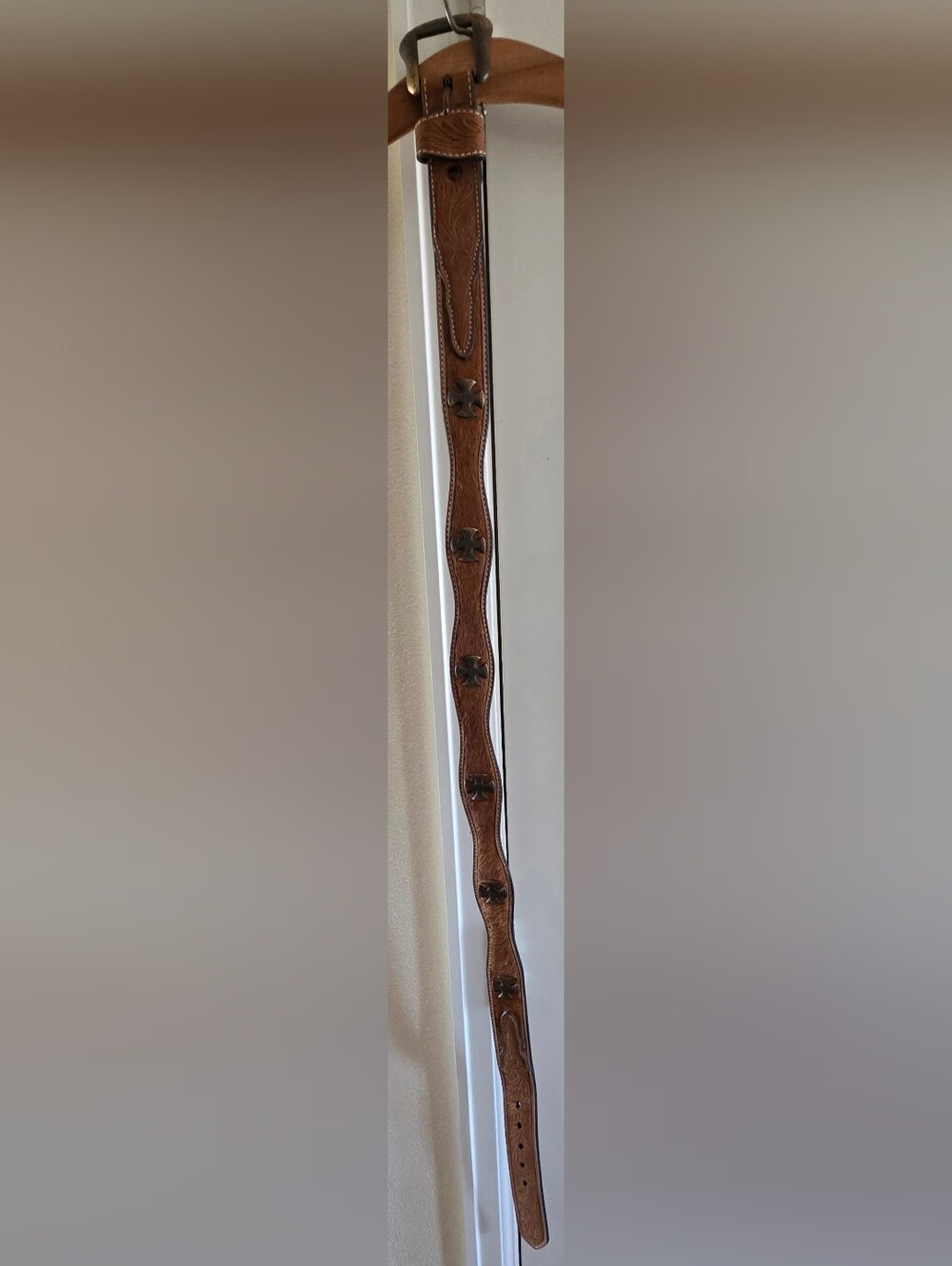 Brown Leather Women's Horsehair Strap with Metal Cross Accents